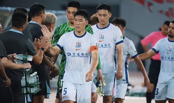 10天2场硬仗+亚冠，申花吸取教训 斯帅丢冠得走人 特谢拉逃过停赛