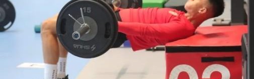 亚泰官方：球队今日重新集结备战，海米提鼻梁骨折已复位